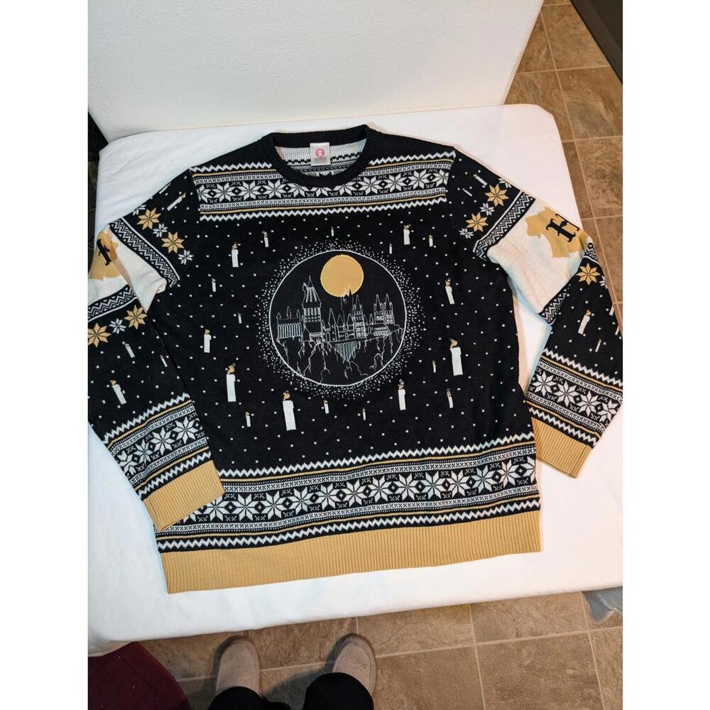 Harry Potter Hogwarts Castle Themed Sweater With Light-Up Candles Women's 2XL